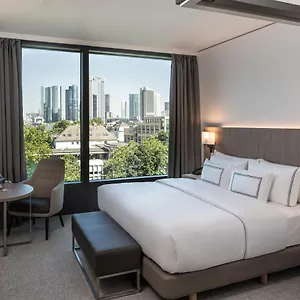 Hotel Meliá Frankfurt, Francoforte sul Meno