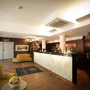 Hotel The Atrium