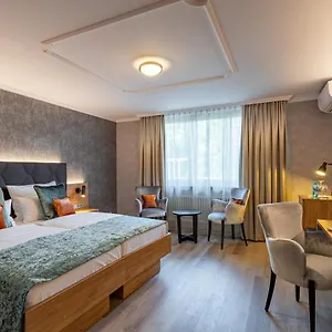 Hotel Westend An Der Messe